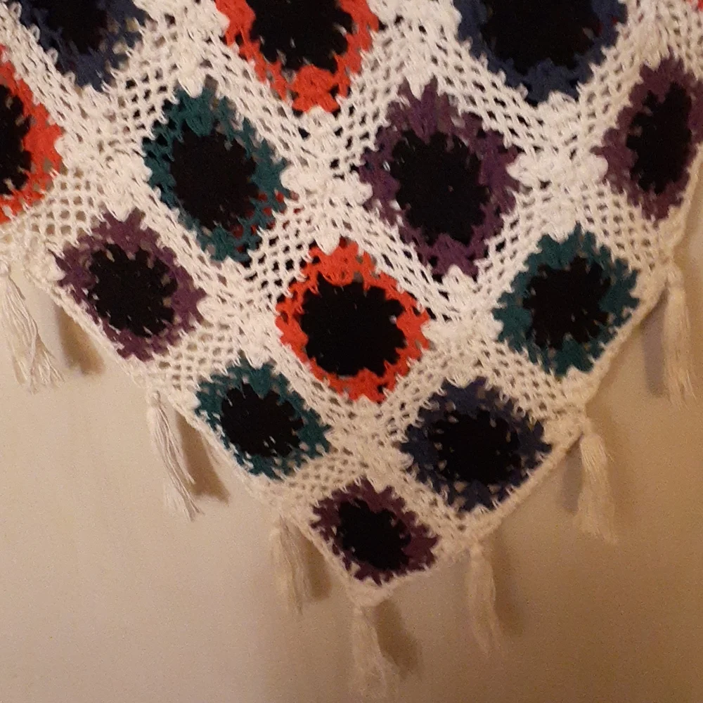 multi colored crochet granny square poncho - Picture 4 of 4